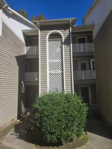 Main picture of Stewart's Creek Condos