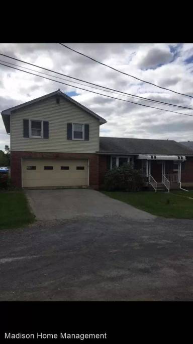 Main picture of 130 Spring St
