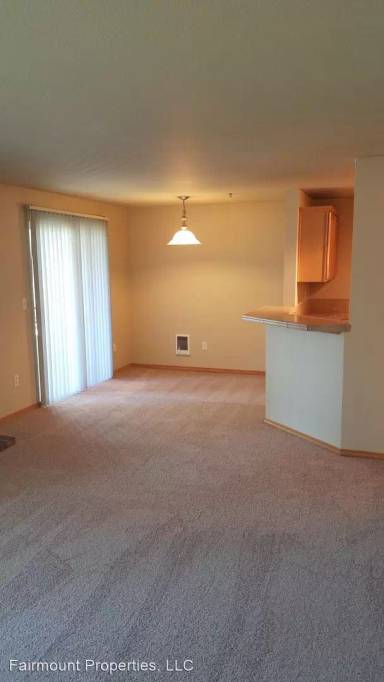 Main picture of Carlisle Condomiums