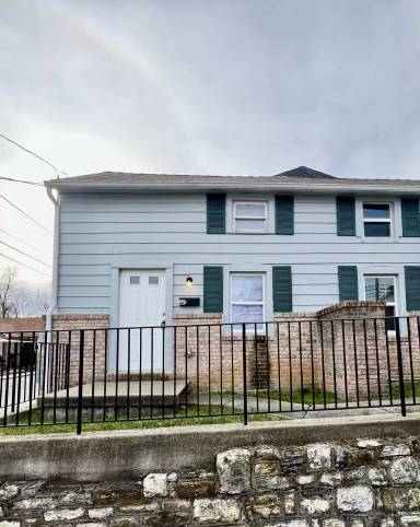 Main picture of 218 S West St