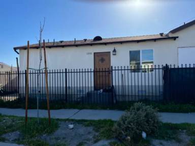 Main picture of 13101 Carl St