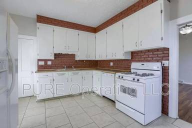 Main picture of 1149 E 6th St