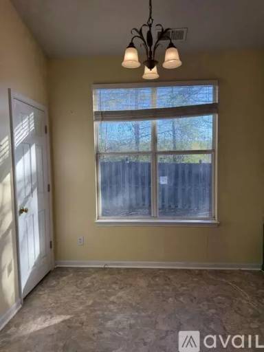 Main picture of 104 Sunflower Pl