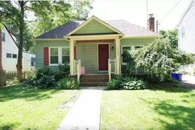 Main picture of 152 Oldfield Ave