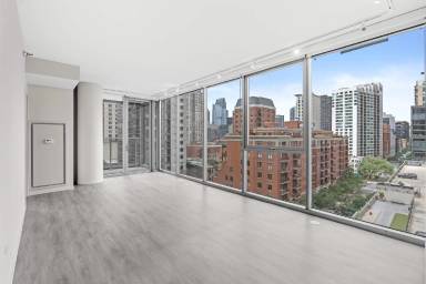 Main picture of 6 E Huron St