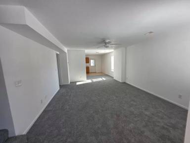 Main picture of 400 Elliott Ln