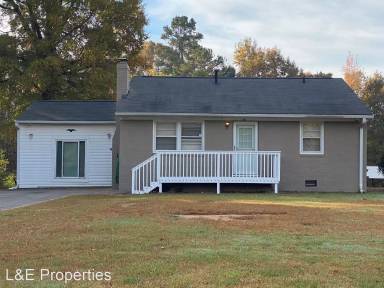 Main picture of 3701 W Franklin Blvd