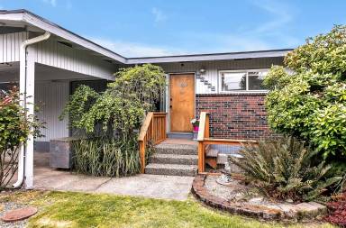 Main picture of 22625 18th Ave S