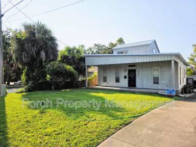 Main picture of 921 E La Rua St