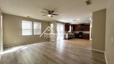 Main picture of 250 Summer Stroll Cir