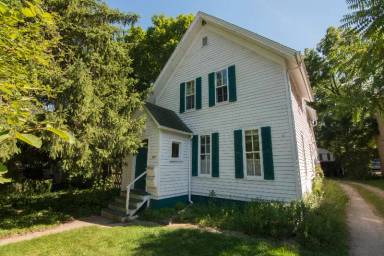 Main picture of 1111 W Huron St