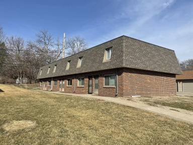 Main picture of 823 N 2nd St