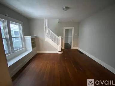 Main picture of 10015 North Blvd