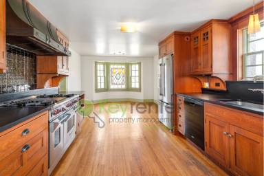 Main picture of 164 Burnt Meadow Rd