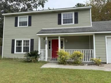 Main picture of 123 Trestlewood Dr