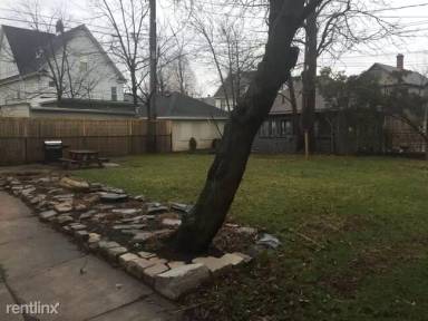 Main picture of 773 Richmond Ave