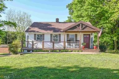 Main picture of 2615 W Main St