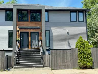 Main picture of 65 Alpine St