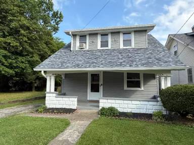 Main picture of 123 E High St