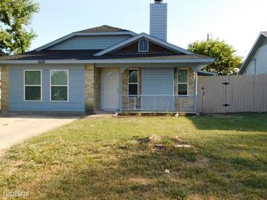 Main picture of 2204 Cimmaron Dr