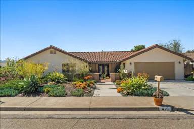 Main picture of 410 Plomo Ct