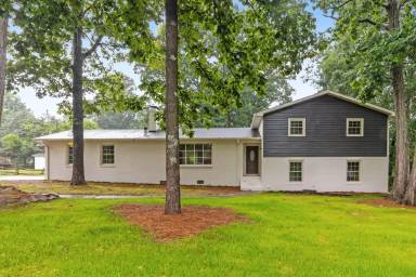 Main picture of 2168 Dartwood Dr NW