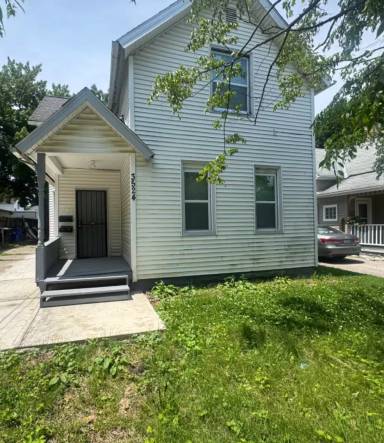 Main picture of 3524 W 52nd St