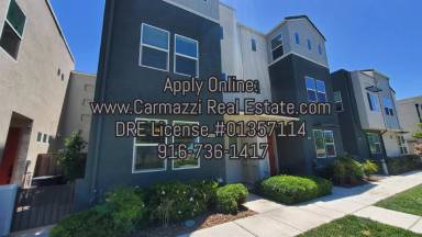 Main picture of 3942 E Commerce Way