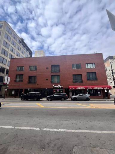 Main picture of 440 N State St
