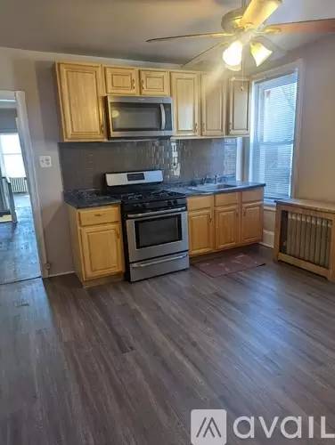 Main picture of 360 N Simpson St
