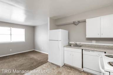 Main picture of 1031 S Glenn St