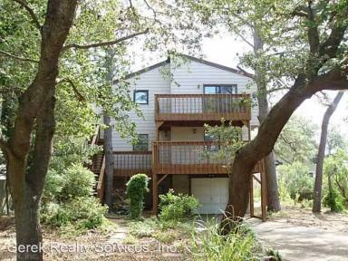 Main picture of 2112 Sandalwood Rd