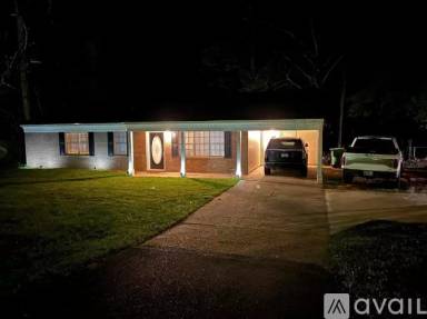 Main picture of 416 Bayou Oaks Dr