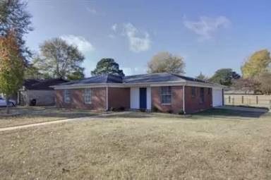Main picture of 4907 Fernwood Dr