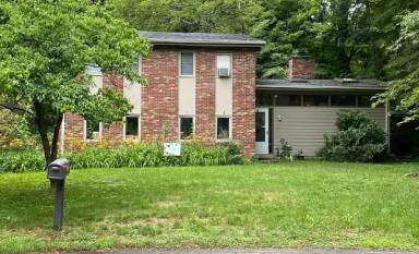 Main picture of 23 Forestedge Rd