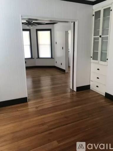 Main picture of 65 Oak Ave