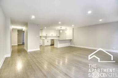 Main picture of 227 E Walton Pl