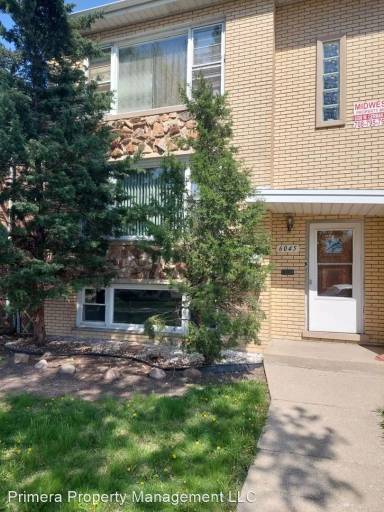 Main picture of 6045 S Keating Ave