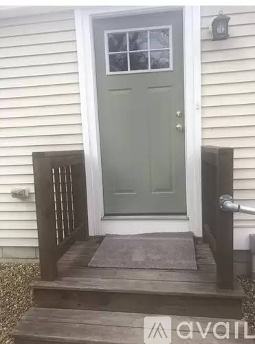 Main picture of 346 Monponsett St