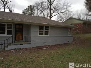 Main picture of 2005 Pamela Dr
