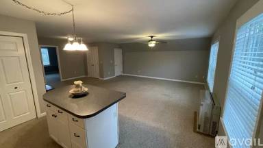 Main picture of 17 Summit St