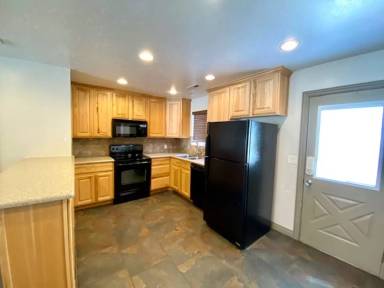 Main picture of 1709 W 1020 N