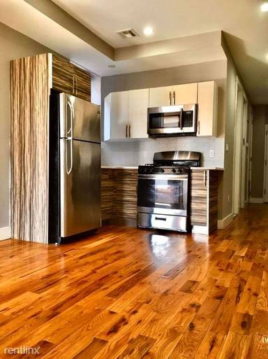 Main picture of 1935 Bergen St