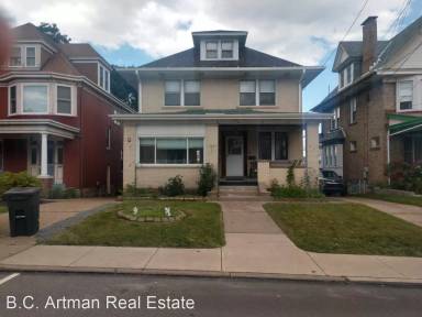 Main picture of 2950 Belrose Ave
