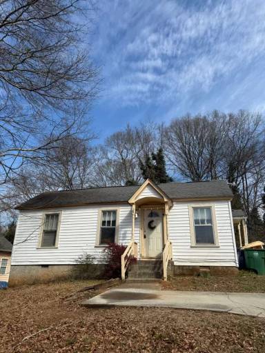 Main picture of 145 Herring St
