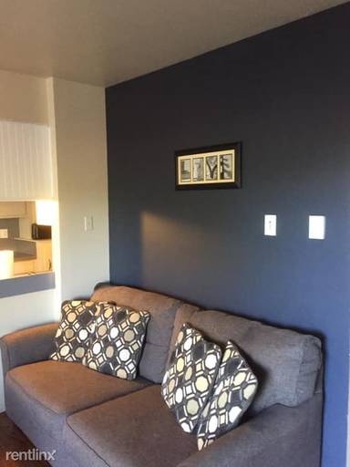 Main picture of 4741 Ridgeway Dr