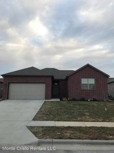 Main picture of 444 W Madrid St