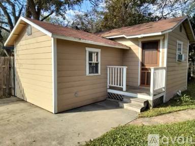 Main picture of 2747 W Gerald Ave