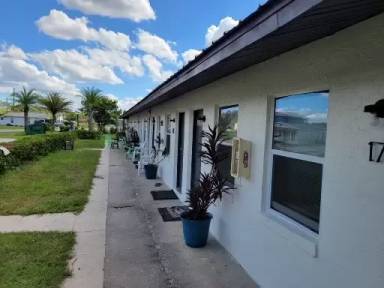 Main picture of 916 S Verona Ave