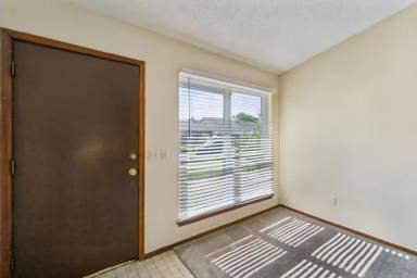 Main picture of 208 Hudson Pl